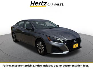 Used 2025 Nissan Altima 2.5 SV FWD video 1