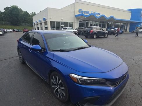 Used 2022 Honda Civic EX image 1
