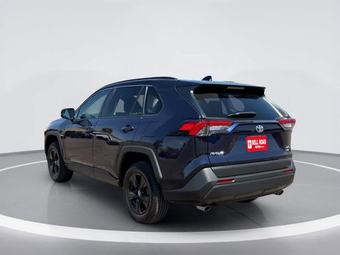 Used 2025 Toyota RAV4 XLE AWD/4WD image 5