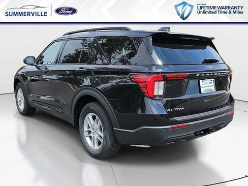 New 2026 Ford Explorer Active RWD image 7