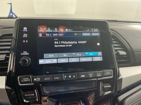 Certified 2023 Honda Odyssey Touring image 30