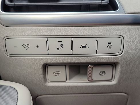 Used 2021 Hyundai Palisade Calligraphy image 31