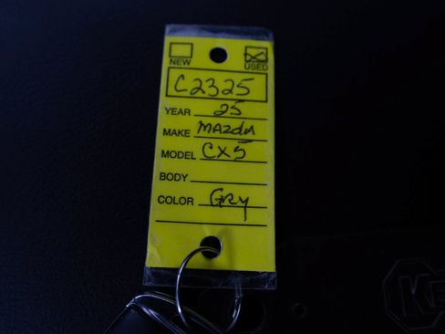 Used 2025 MAZDA CX-5 Carbon Edition AWD/4WD image 32