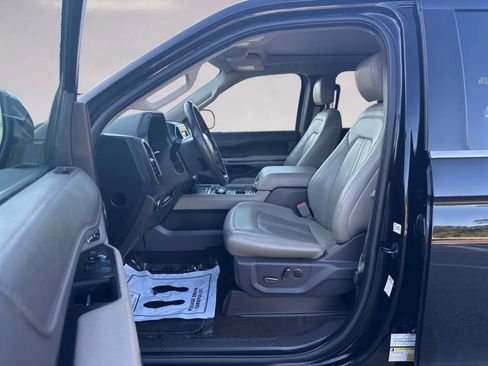 Used 2020 Ford Expedition Limited image 9