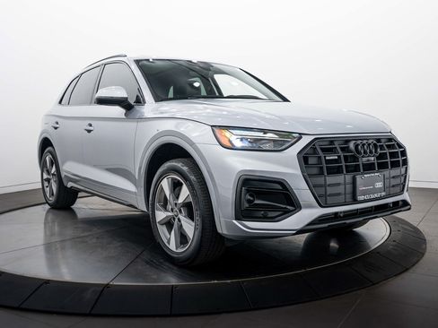 Used 2024 Audi Q5 2.0T Premium Plus w/ Premium Plus Package AWD/4WD image 2