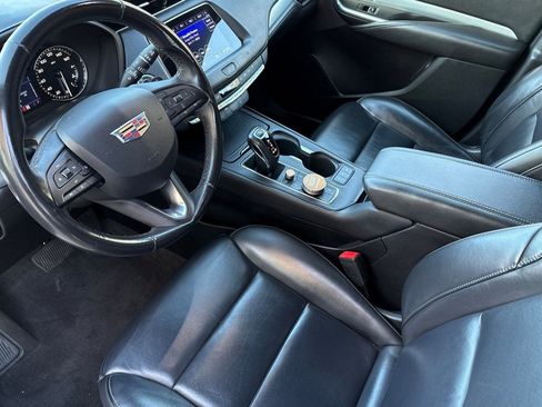 Used 2019 Cadillac XT4 Premium Luxury w/ Enhanced Visibility Package image 4