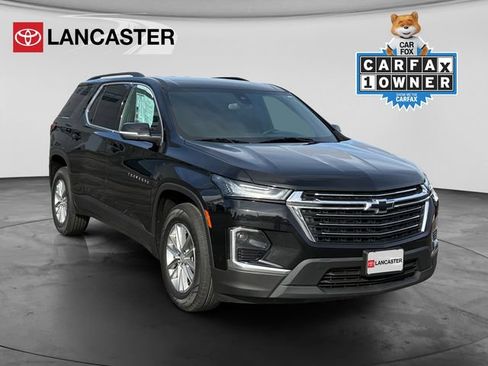 Used 2023 Chevrolet Traverse LT w/ LPO, Cargo Package FWD image 1