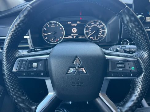 Used 2024 Mitsubishi Outlander SE Black Edition AWD/4WD image 21
