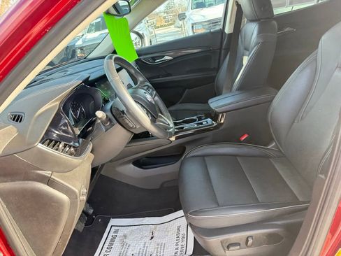 Used 2023 Buick Envision Essence image 19