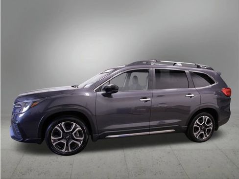 Used 2024 Subaru Ascent Touring image 2