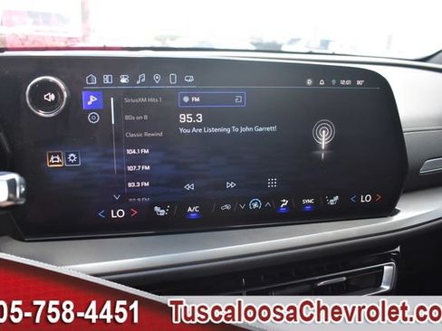 Used 2025 Chevrolet Traverse LT w/ LPO, Floor Liner Package FWD image 36