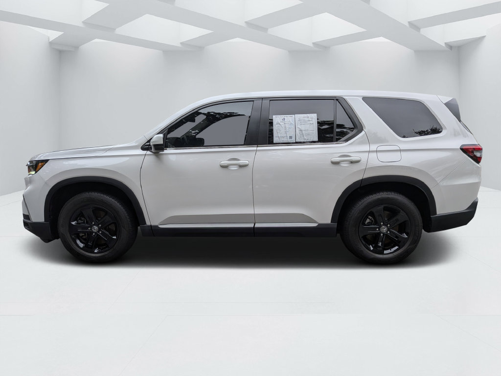 Used 2025 Honda Pilot EX-L image 6