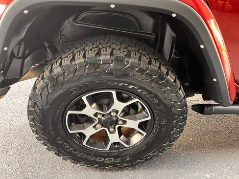 Used 2021 Jeep Wrangler Unlimited Rubicon AWD/4WD image 30