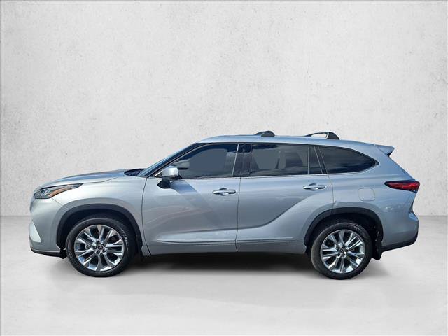 Used 2021 Toyota Highlander Limited AWD/4WD image 3