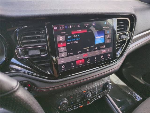 Used 2025 Dodge Durango GT AWD/4WD image 15