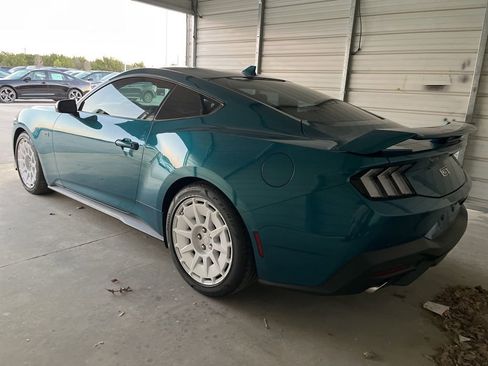 Used 2026 Ford Mustang GT Premium w/ GT Performance Package image 4