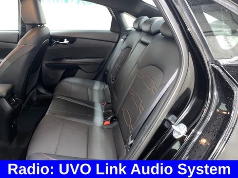 Used 2022 Kia Forte GT w/ GT Technology Package image 9