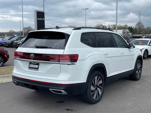 Used 2025 Volkswagen Atlas SE image 8