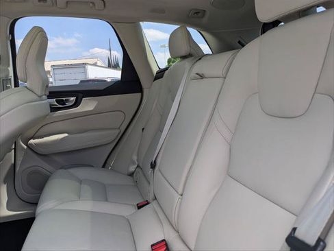 Used 2024 Volvo XC60 T8 Ultimate w/ Climate Package AWD/4WD image 22