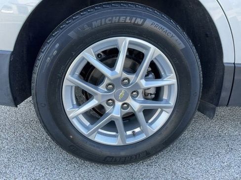 Used 2022 Chevrolet Equinox LT FWD image 12