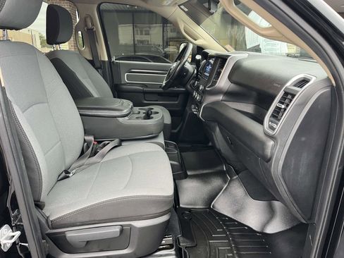 Used 2019 RAM 2500 Big Horn image 8