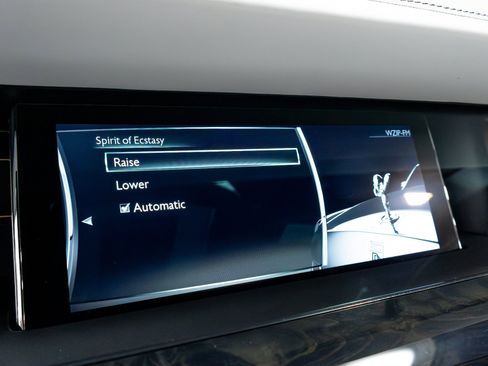 Used 2021 Rolls-Royce Phantom Sedan RWD image 93