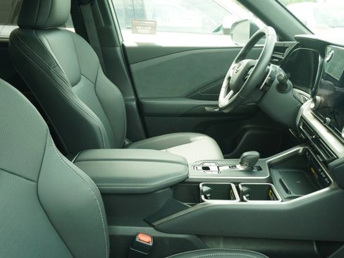 Used 2025 Lexus TX 350 AWD image 11