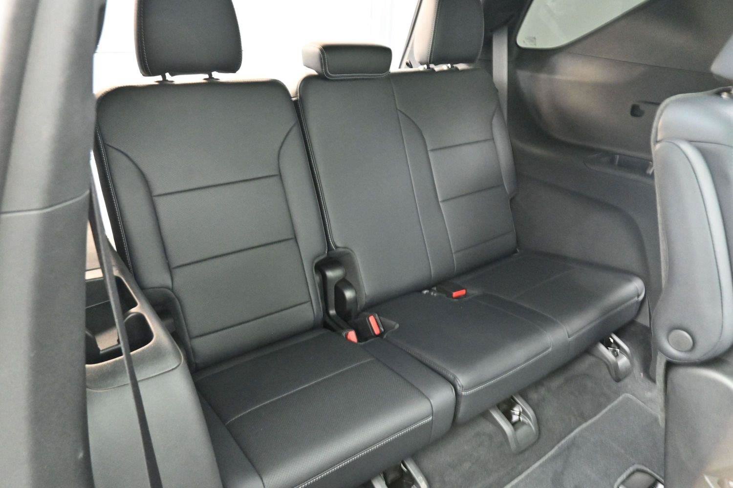Used 2026 Chevrolet Traverse LT w/ Sun and Wheel Package FWD image 37