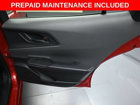 Certified 2025 Toyota Prius LE FWD image 29