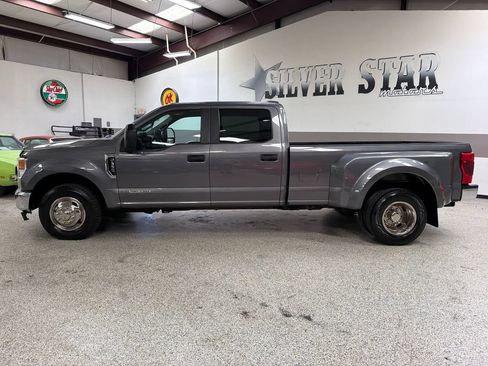 Used 2021 Ford F350 XL w/ STX Appearance Package RWD image 3