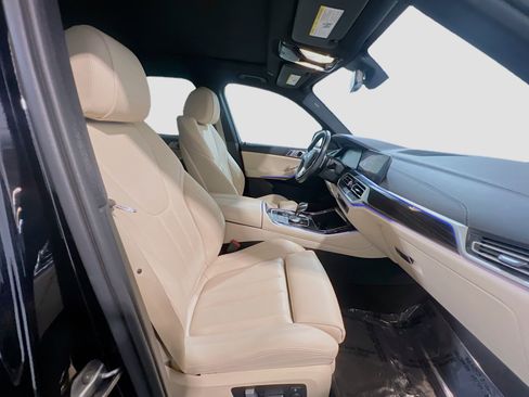 Used 2019 BMW X5 xDrive40i w/ Convenience Package image 22