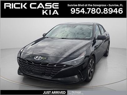 Used 2022 Hyundai Elantra SEL w/ Convenience + Premium Package