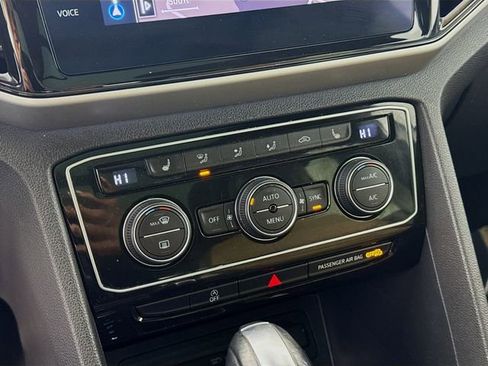 Used 2021 Volkswagen Atlas Cross Sport SEL R-Line image 16