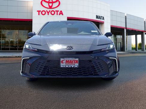 Certified 2025 Toyota Camry SE w/ Convenience Package FWD image 3