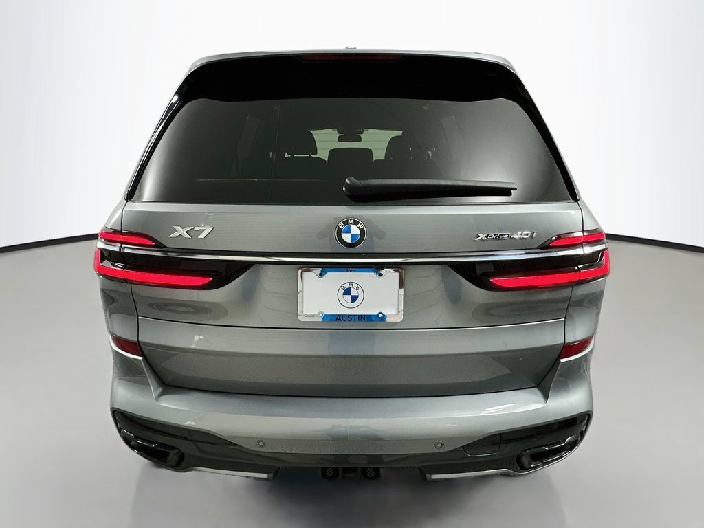 Used 2023 BMW X7 xDrive40i w/ M Sport Package AWD/4WD image 6