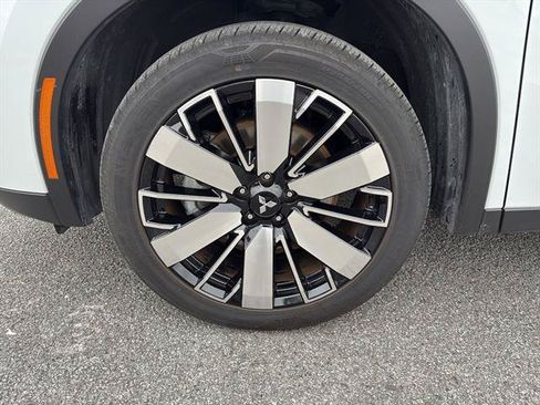 Used 2025 Mitsubishi Outlander SE FWD image 9