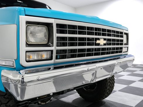 Used 1990 Chevrolet Blazer 4WD image 9