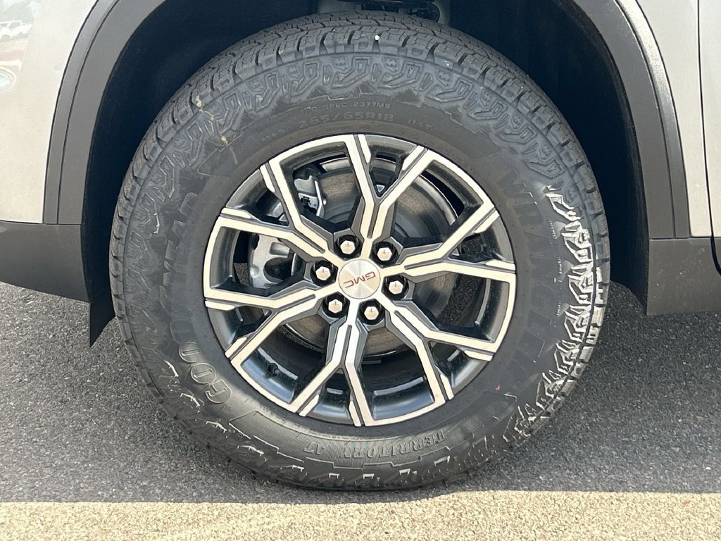 New 2027 GMC Acadia AT4 w/ Luxury Package AWD/4WD image 33