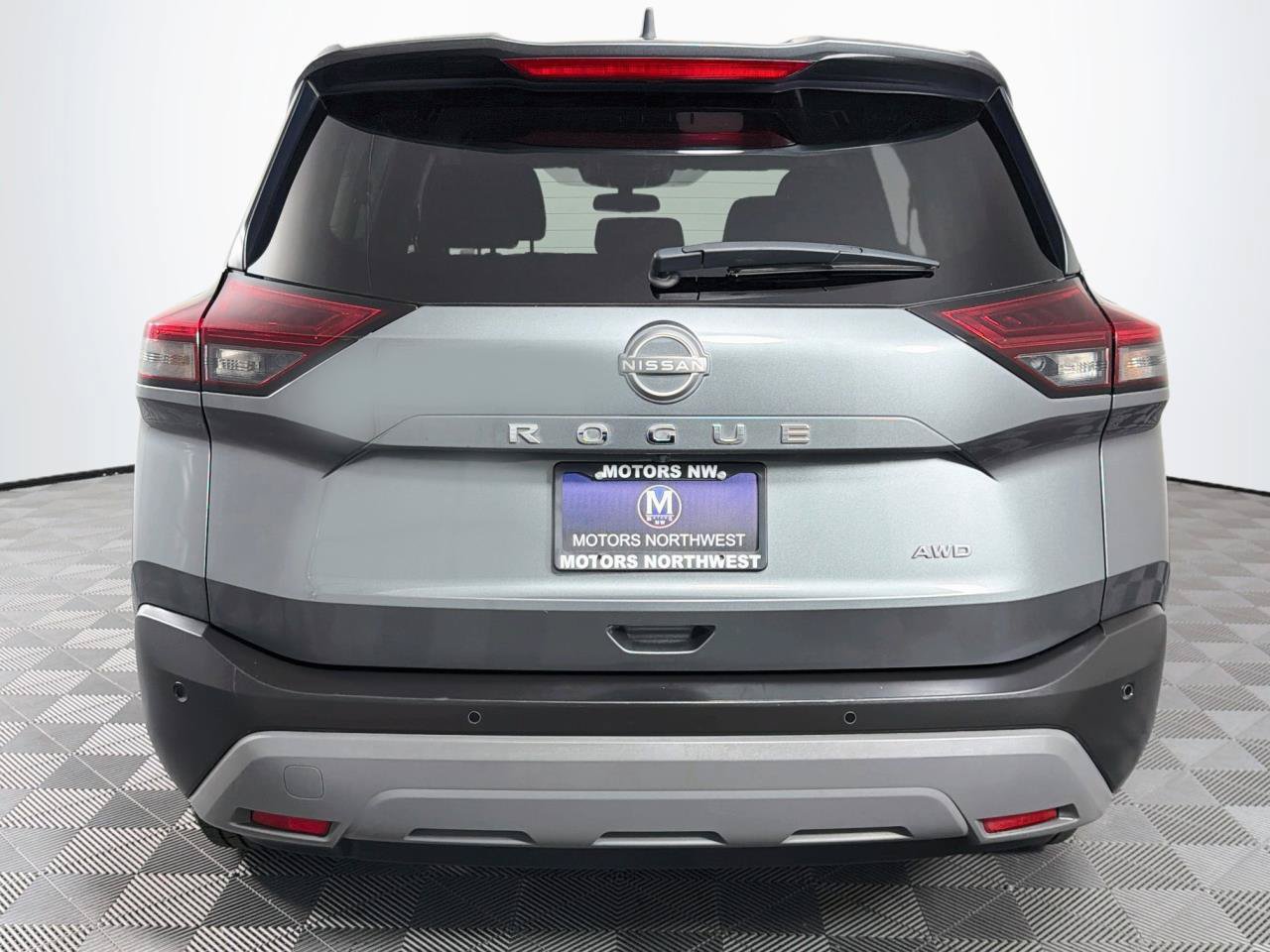 Used 2023 Nissan Rogue S AWD/4WD image 21