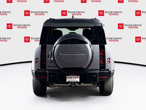 Used 2024 Land Rover Defender 110 X-Dynamic SE AWD/4WD image 6