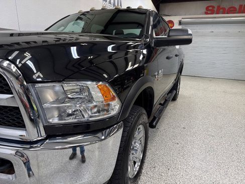 Used 2018 RAM 2500 Tradesman w/ Chrome Appearance Group image 10