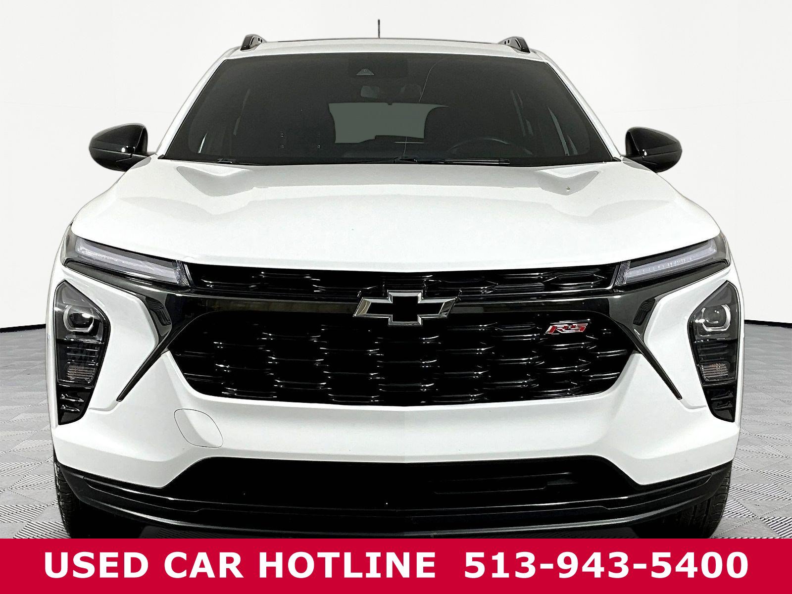Used 2024 Chevrolet Trax RS w/ Sunroof Package FWD image 2