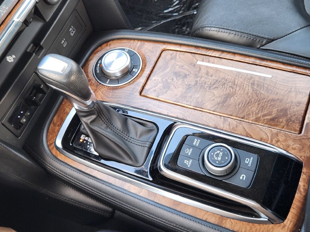 Used 2022 Nissan Armada SL w/ Captain's Chairs Package AWD/4WD image 19