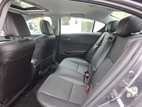 Used 2018 Acura ILX Sedan image 10