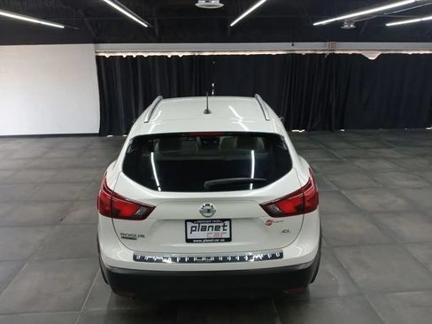 Used 2018 Nissan Rogue Sport SL FWD image 50