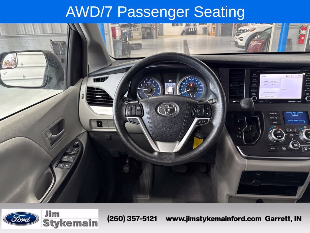 Used 2019 Toyota Sienna LE AWD/4WD image 15