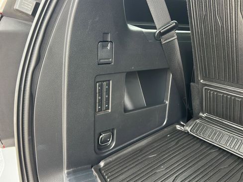 Used 2022 Ford Expedition Timberline image 26