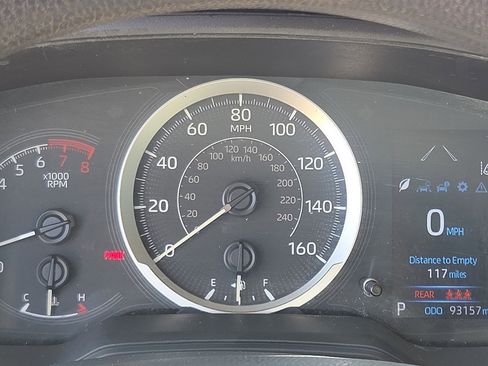 Used 2022 Toyota Corolla LE image 11