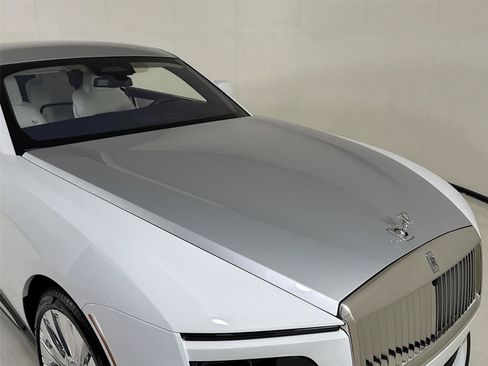 Used 2024 Rolls-Royce Spectre w/ Spectre Launch Package AWD/4WD image 36