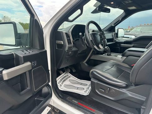 Used 2018 Ford F150 Raptor w/ Equipment Group 802A Luxury AWD/4WD image 32